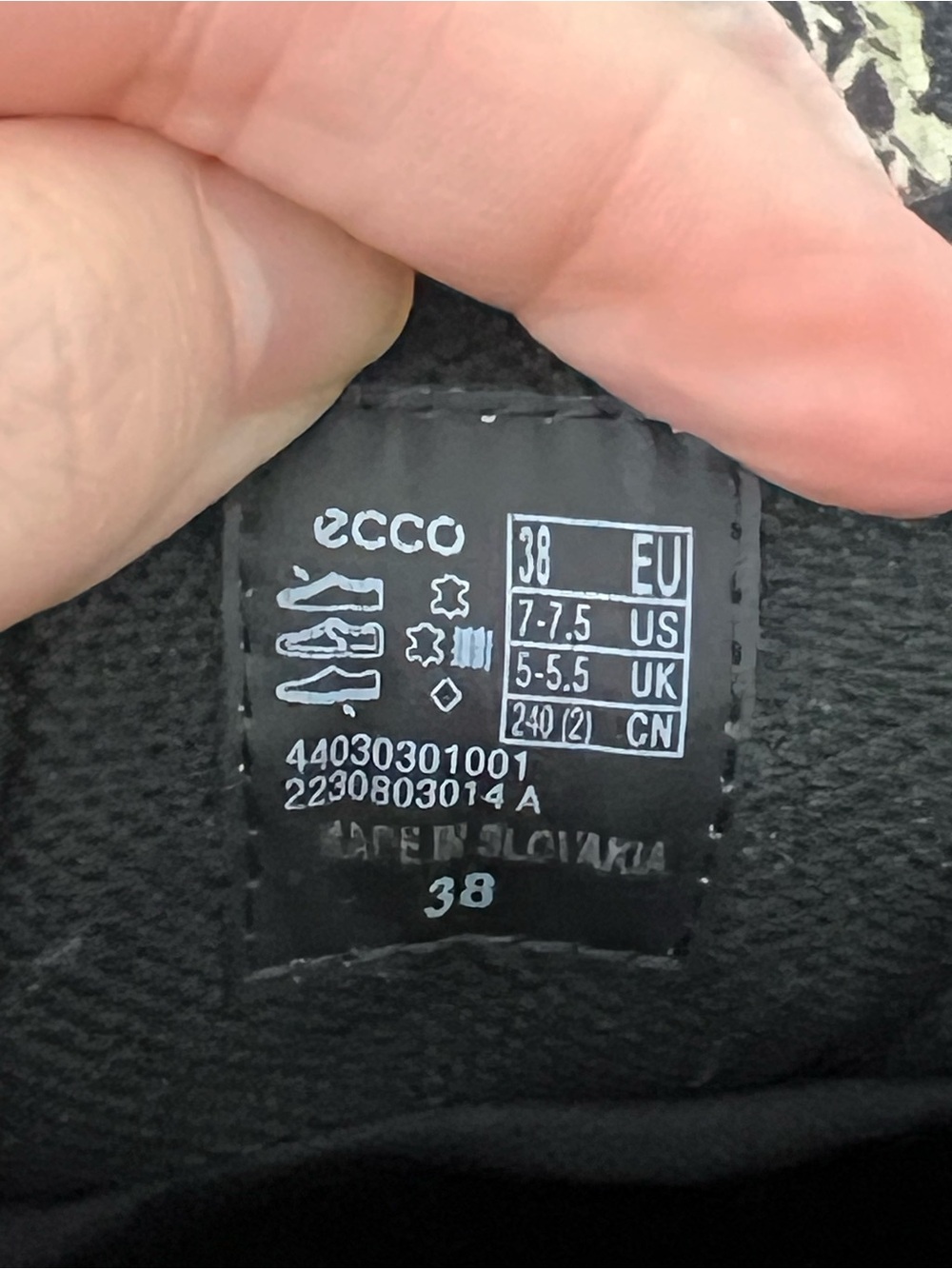 Ecco Goretex Waterproof Black Sneakers - Picture 8 of 8